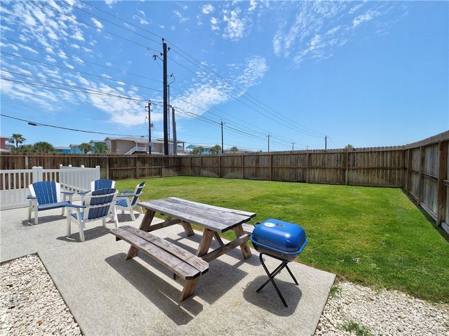 514 Royal Palm Dr, House other with 3 bedrooms, 3 bathrooms and 4 parking in Port Aransas TX | Image 37