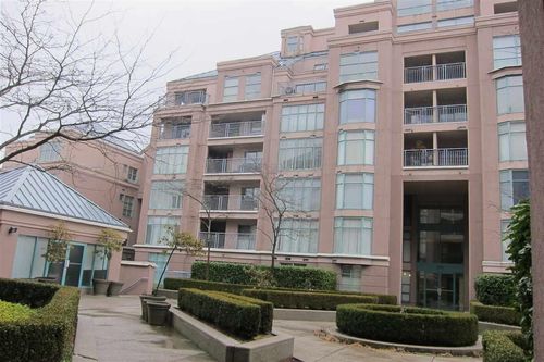 204-2528 Broadway E, Vancouver, BC, V5M4V2 | Card Image