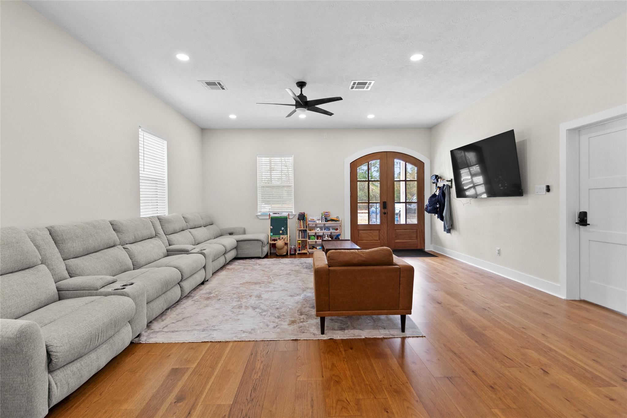 Residential in Shepherd 4