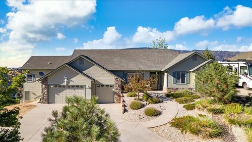 30730 Fox Ridge Ct, Tehachapi, CA, 93561-9150 | Card Image