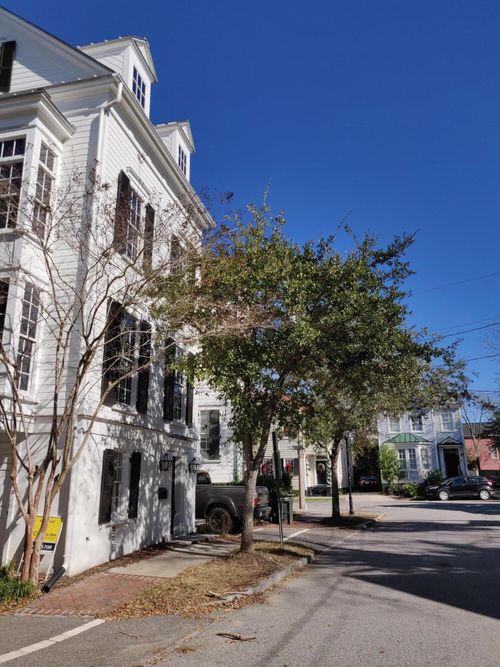 4 Marion St, Charleston, SC, 29403-6053 | Card Image