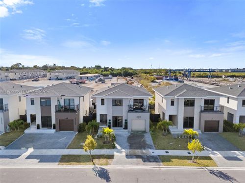 209 Nw 13th Pl, FLORIDA CITY, FL, 33034-3444 | Card Image