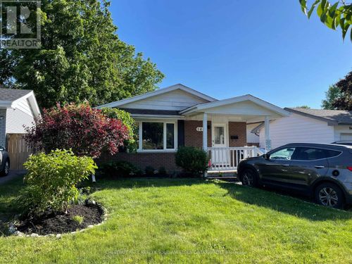 148 Green Valley Dr, Kitchener, ON, N2P1C4 | Card Image