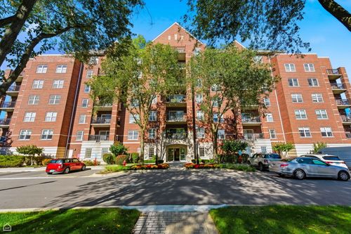 unit-303-440 Mahogany Ct, Palatine, IL, 60067-7812 | Card Image