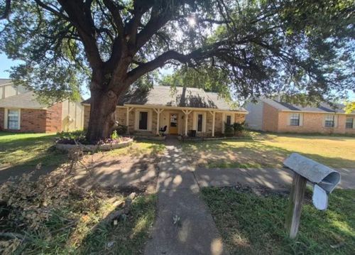 7306 Red Osier Road, Dallas, TX, 75249 | Card Image