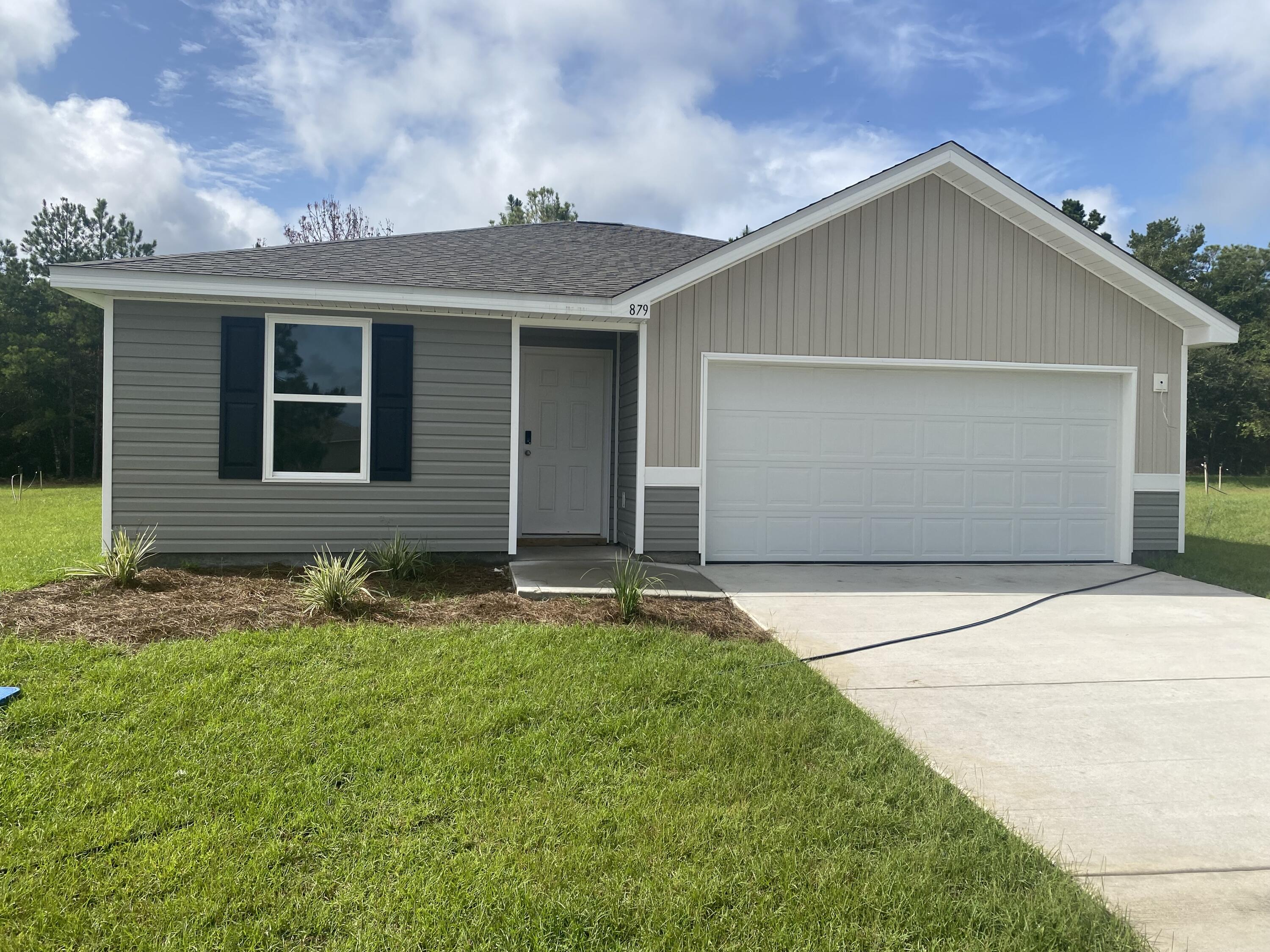 Graysen Ln, Defuniak Springs, FL 32435
