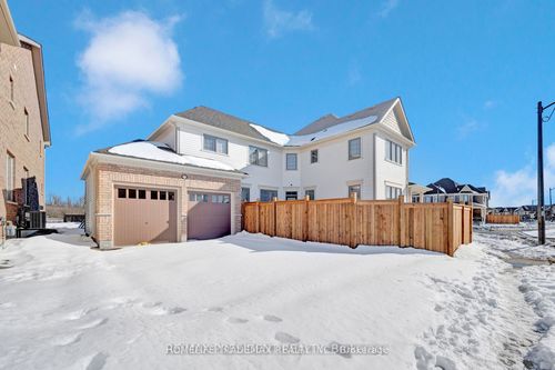 2577 Bandsman Cres, Oshawa, ON, L1L0M2 | Card Image