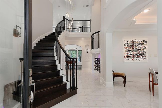 28107 Buena Way, House other with 5 bedrooms, 5 bathrooms and 7 parking in Spring TX | Image 6
