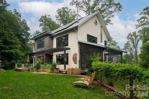 7 Bee Balm Way, Asheville, NC, 28804-0090 | Card Image