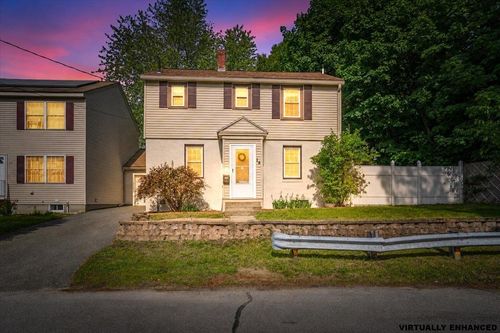 14 9th St, Nashua, NH, 03060-3018 | Card Image