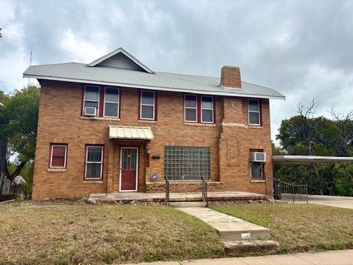 3809 Meadowbrook Dr, Fort Worth, TX, 76103-2622 | Card Image