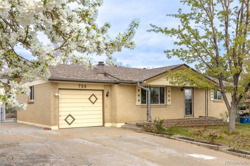 755 Braun St, Lakewood, CO, 80401-4655 | Card Image