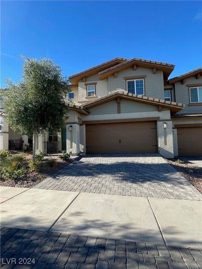 310 Silva Place, Townhouse with 3 bedrooms, 1 bathrooms and null parking in Henderson NV | Image 1