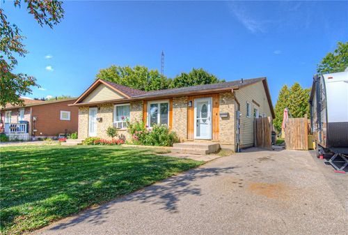 10 Palomino Dr, Brantford, ON, N3P1J7 | Card Image