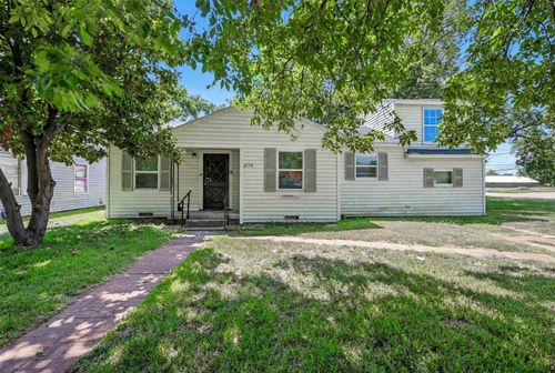 204 Graham Ave, Bonham, TX, 75418-2637 | Card Image