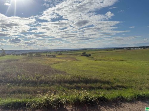 28225 361st Ave, Platte, SD, 57369-6425 | Card Image