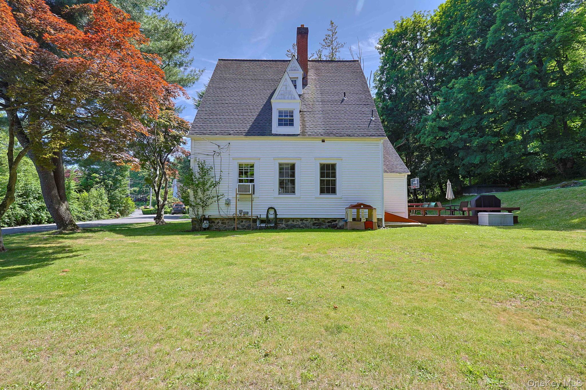 Residential in Tuxedo