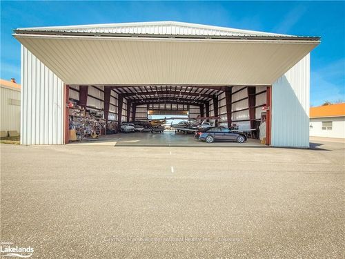 14 Hangar Rd, Seguin, ON, P2A2W8 | Card Image