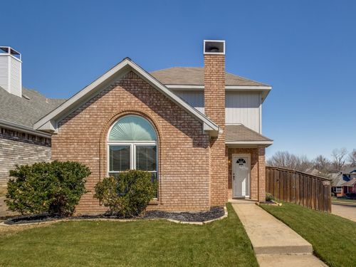 1815 Water Oak Dr, Lewisville, TX, 75067-6246 | Card Image