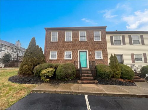 f1-2202 Huntington Rd, Burlington, NC, 27215-6313 | Card Image