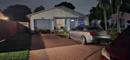 1751 Sw 84th Ter, Miramar, FL, 33025-2124 | Card Image