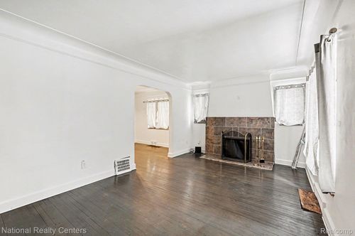 20015 Stotter St, Detroit, MI, 48234-3193 | Card Image