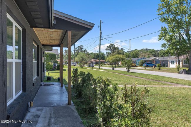 3215 Crosby Ln, House other with 4 bedrooms, 2 bathrooms and null parking in JACKSONVILLE FL | Image 5