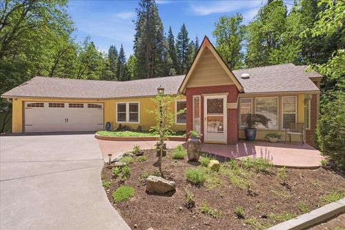609 Eiler Road, Mount Shasta, CA, 96067 | Card Image