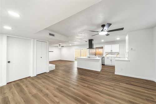 3305 Overglen Dr, Garland, TX, 75043-6234 | Card Image