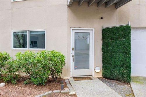 2176 Millennium Way Ne, brookhaven, GA, 30319-4044 | Card Image