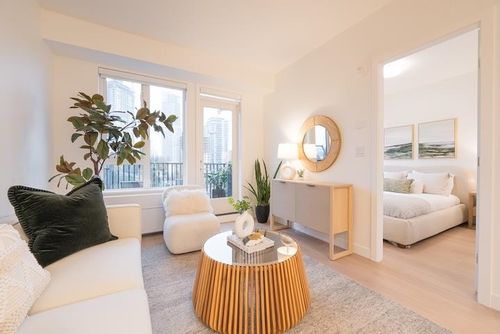 204-585 Kemsley Avenue, Coquitlam, BC, V3J3Z1 | Card Image