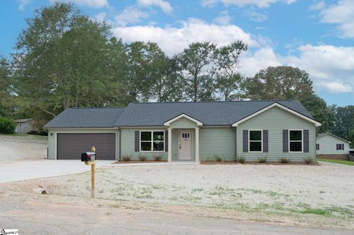 205 Southside Dr, Laurens, SC, 29360-3149 | Card Image