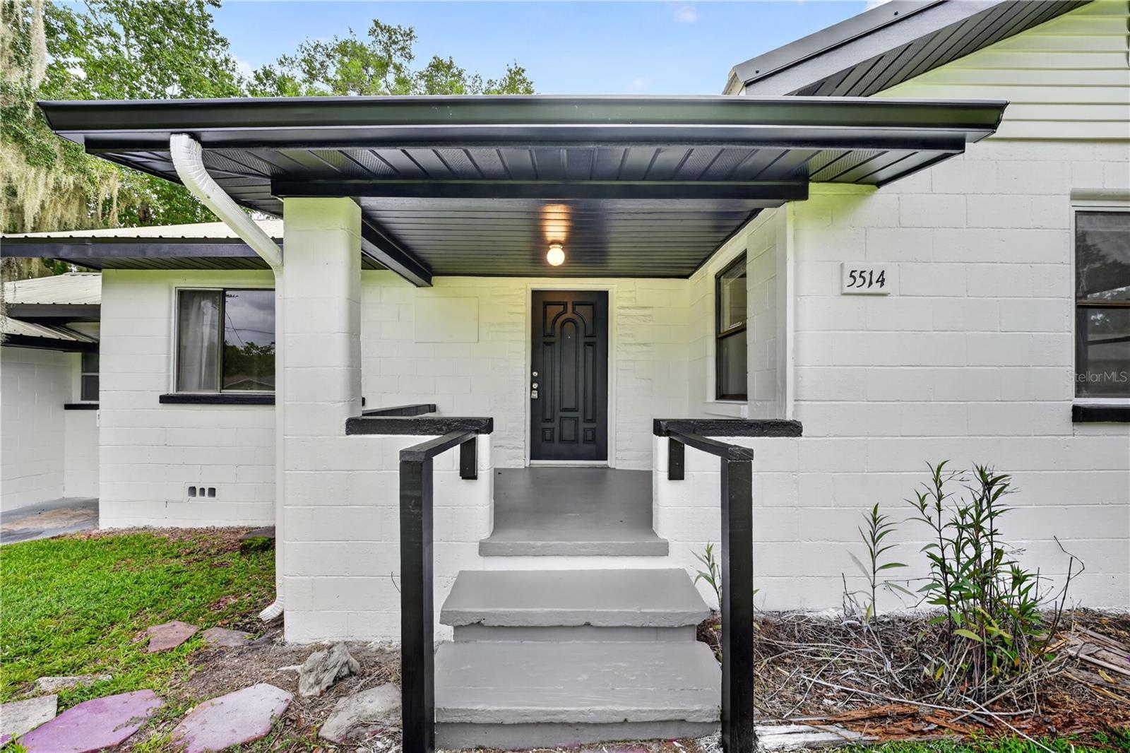 Residential in BELLEVIEW 3