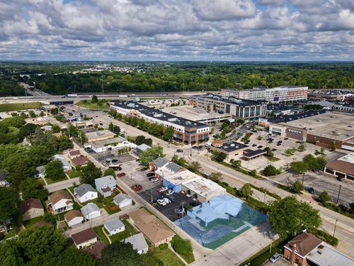 305 W Silver Spring Drive, GLENDALE, WI, 53217 | Card Image