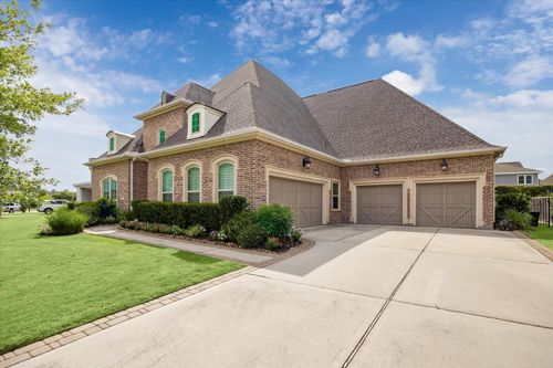 2051 Bluestem Dr, Conroe, TX, 77384-2709 | Card Image