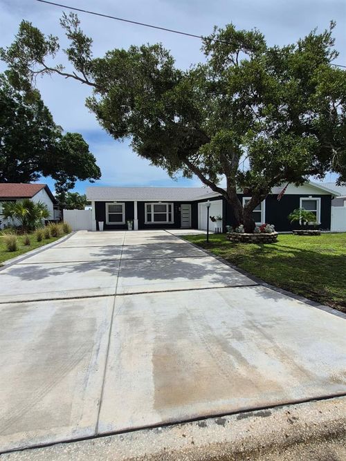 5817 Tampa Shores Blvd, Tampa, FL, 33615-3522 | Card Image