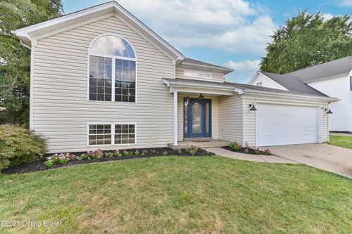 9612 Applewood Ct, Crestwood, KY, 40014-7551 | Card Image