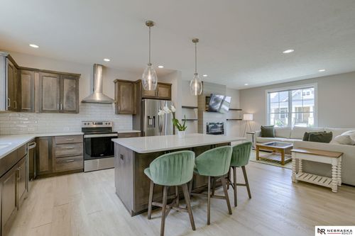583 Blue Sage Blvd, Lincoln, NE, 68521-6628 | Card Image