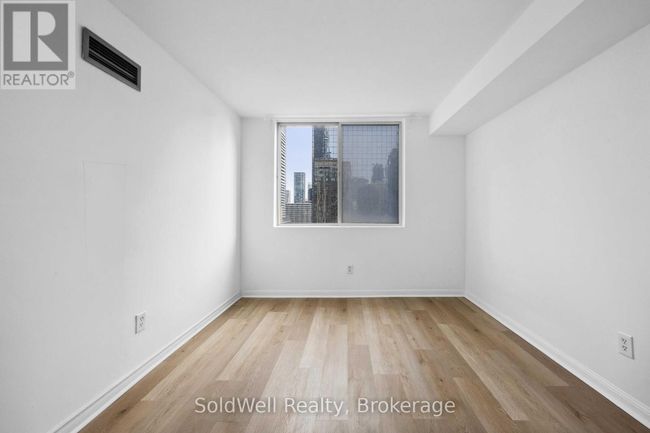 1802 - 25 Grenville St, Condo with 2 bedrooms, 1 bathrooms and null parking in Toronto ON | Image 23