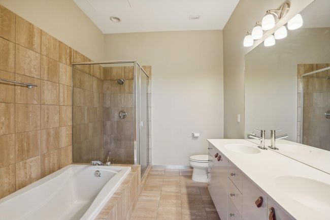 UNIT-304 - 5601 Smetana Dr, Condo with 2 bedrooms, 2 bathrooms and null parking in Minnetonka MN | Image 10
