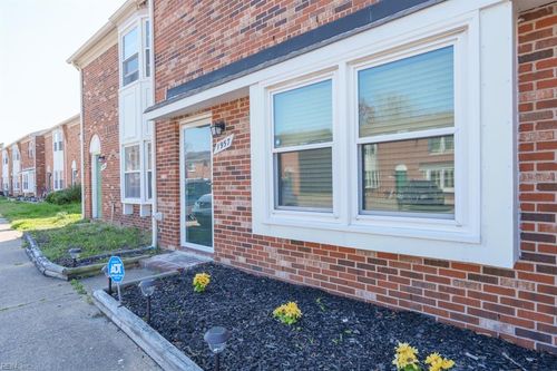 1957 Darnell Dr, Virginia Beach, VA, 23455-3154 | Card Image