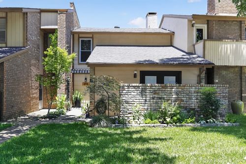 2115 Warnford Pl, Arlington, TX, 76015-1122 | Card Image