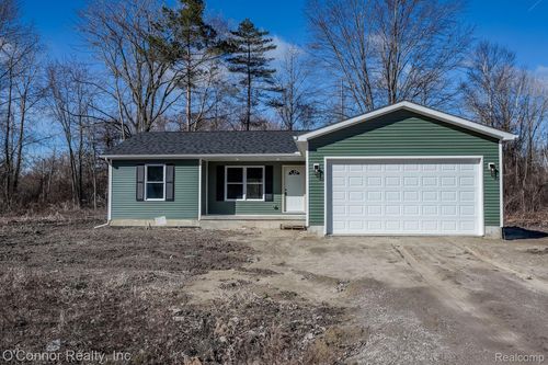 1047 39th St, Port Huron, MI, 48060-7802 | Card Image