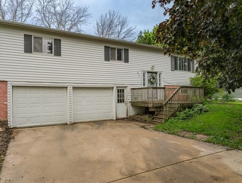 828 Center Ave S, Hayfield, MN, 55940-8849 | Card Image