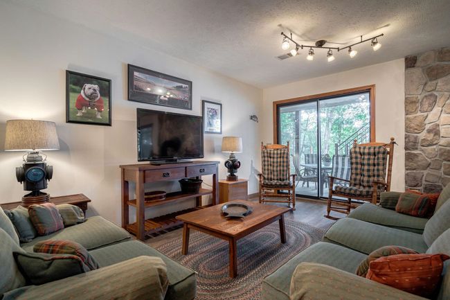 190 Hickory Pt, House other with 4 bedrooms, 3 bathrooms and null parking in Buckhead GA | Image 32