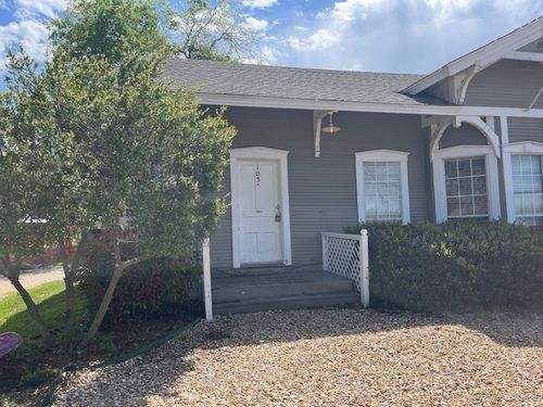 105 College St, Wylie, TX, 75098-4227 | Card Image