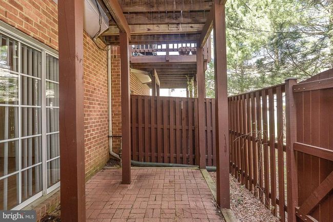 6028 Madison Overlook Ct, Townhouse with 3 bedrooms, 4 bathrooms and null parking in FALLS CHURCH VA | Image 13