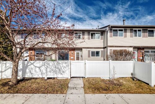 71-740 Bracewood Dr Sw, Calgary, AB, T2W3N3 | Card Image