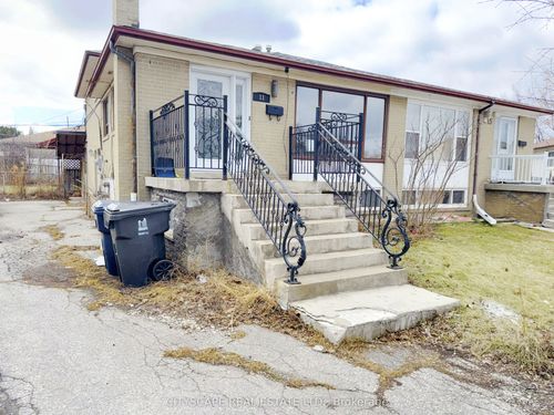 11 Melpham Crt, Etobicoke, ON, M9V2H2 | Card Image