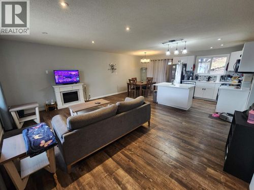 5801 Brock Dr, Prince George, BC, V2N2E3 | Card Image